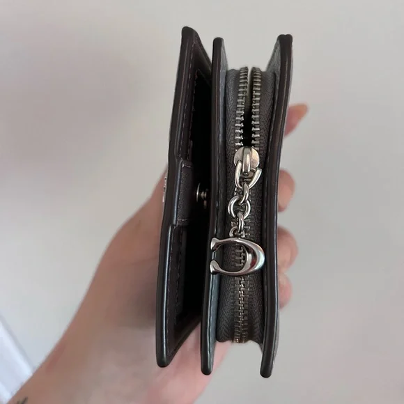 Grey Coach Wallet - Picture 4 of 6